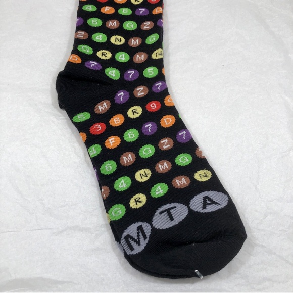 6 PAIRS OF MEN’S SOCKS - NYC MTA, WINTER, CHRISTMAS, BEER, GOOGLE - Picture 9 of 15